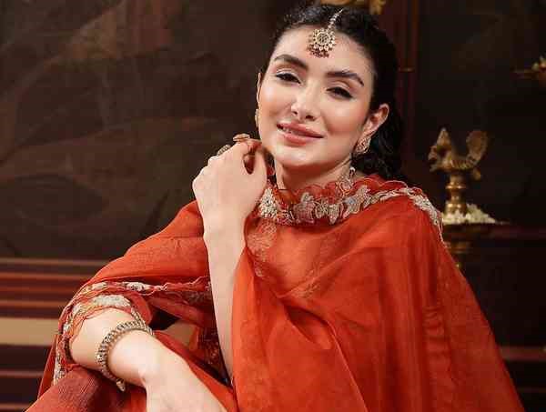 Home red plain salavar suit crop - Hiranand Ramchand